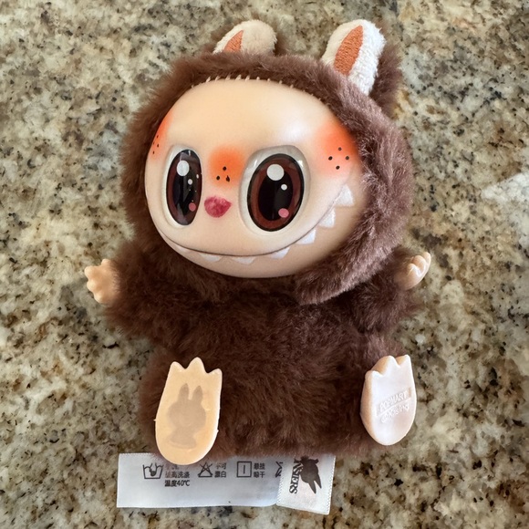 FAKE “Labubu” Have a Seat Bag Charms - Picture 4 of 12